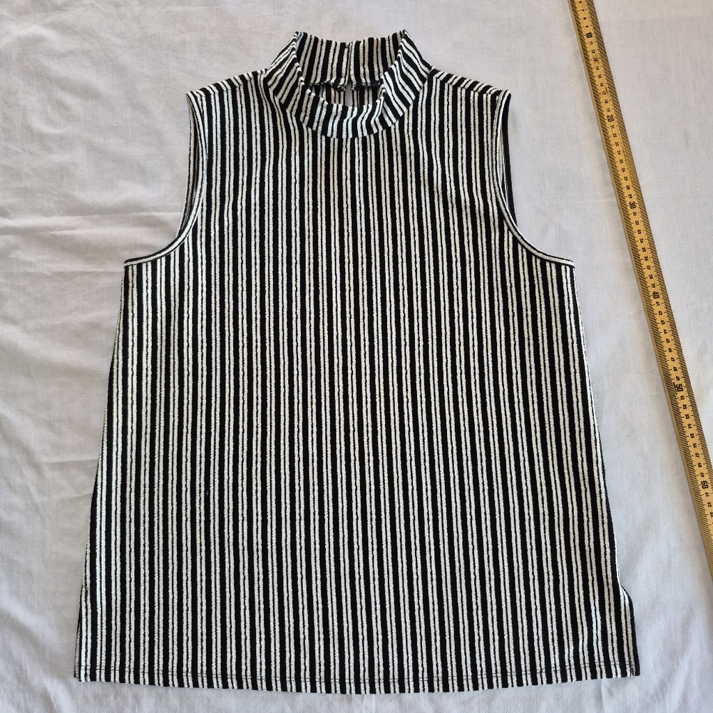 Cable And Gauge Black And White Striped Sleeveless Mock Neck Top Size L